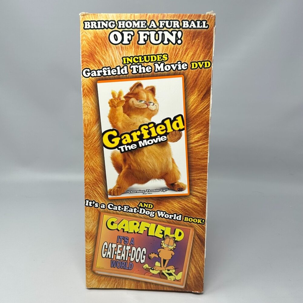 Garfield The Movie DVD Its A Cat-Eat-Dog World Book Set 2004